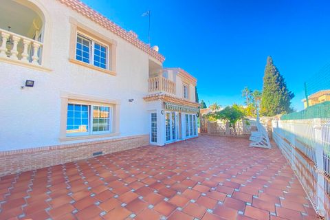 Villa en Cabo Roig, Alicante, Cabo Roig - € 1.490.000 | Ref: SVM735277 - photo 25
