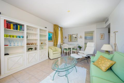 Lejlighed i Antibes, Alpes-Maritimes, Antibes - € 365.000 | Ref: ARF-1151-AA - foto 4