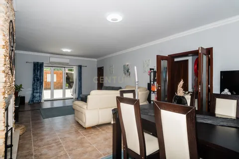 Villa i Loures, Lisbon, Loures - € 499.000 | Ref: C0429-00417 - foto 11