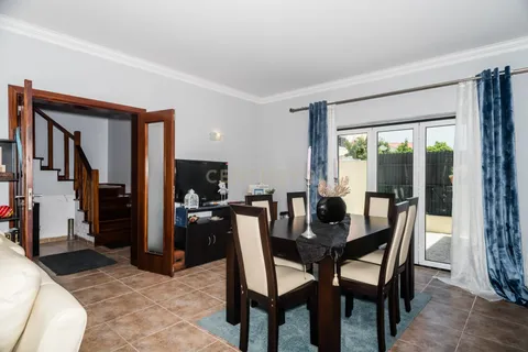 Villa i Loures, Lisbon, Loures - € 499.000 | Ref: C0429-00417 - foto 12