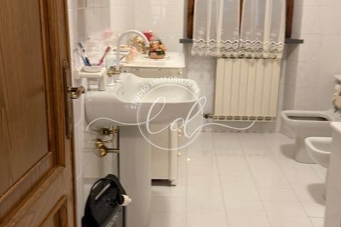 Stadthaus in Seravezza, Lucca, Seravezza - € 800/Monat | Ref: 2715 - Foto 30