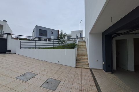 Villa a Laranjeiro, Setubal, Laranjeiro - € 695.000 | Ref: 18013 - foto 36