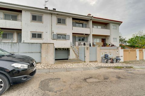 Villa a Espinho, Aveiro, Espinho - € 475.000 | Ref: C0496-00188 - foto 3