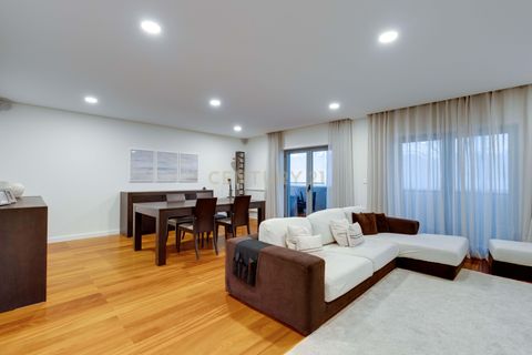 Villa a Espinho, Aveiro, Espinho - € 475.000 | Ref: C0496-00188 - foto 7