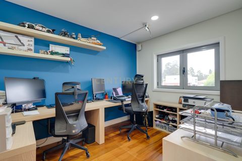 Villa a Espinho, Aveiro, Espinho - € 475.000 | Ref: C0496-00188 - foto 10