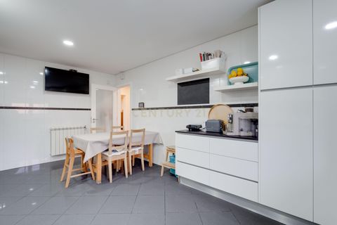 Villa a Espinho, Aveiro, Espinho - € 475.000 | Ref: C0496-00188 - foto 12
