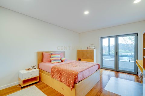 Villa a Espinho, Aveiro, Espinho - € 475.000 | Ref: C0496-00188 - foto 15