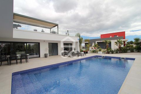 Villa i Silves, Faro, Silves - € 1.250.000 | Ref: 381/M/00277 - foto 2