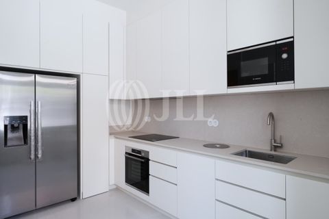 Villa i Oeiras, Lisbon, Oeiras - € 1.750.000 | Ref: 96661 - foto 7