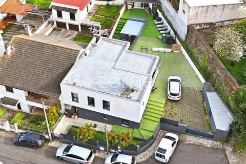 Villa i Odivelas, Lisbon, Odivelas - € 799.000 | Ref: ZMPT587370 - foto 32