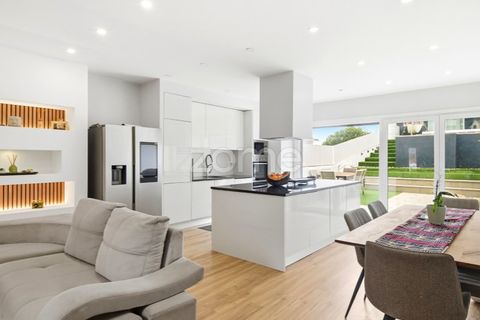 Villa a Odivelas, Lisbon, Odivelas - € 799.000 | Ref: ZMPT587370 - foto 4