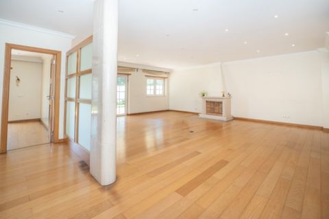 Villa i Carcavelos, Lisbon, Carcavelos - € 1.000.000 | Ref: ORIAPRO4808 - foto 7