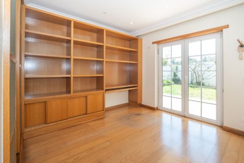 Villa i Carcavelos, Lisbon, Carcavelos - € 1.000.000 | Ref: ORIAPRO4808 - foto 12