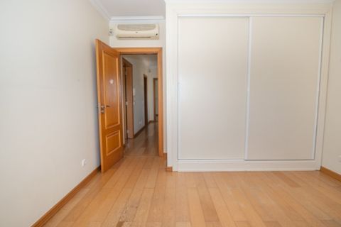 Villa i Carcavelos, Lisbon, Carcavelos - € 1.000.000 | Ref: ORIAPRO4808 - foto 18