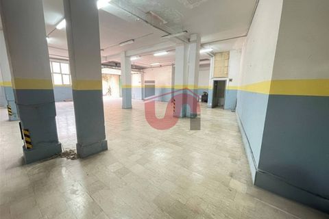 L'establiment comercial a Benevento, Benevento, Benevento - € 2.000/mes | Ref: AA39873 - foto 4