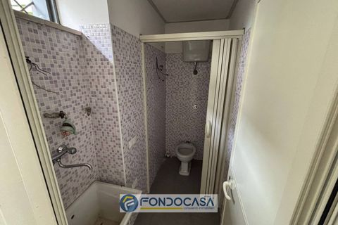 L'establiment comercial a Sant'Antimo, Naples, Sant'Antimo - € 450/mes | Ref: loc comm-corso michelangelo - foto 5