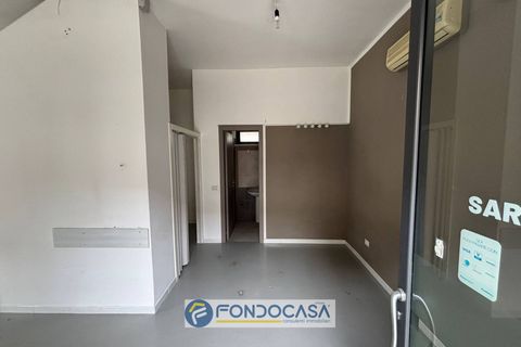 L'establiment comercial a Sant'Antimo, Naples, Sant'Antimo - € 550/mes | Ref: corso michelangelo sant'antimo - foto 6