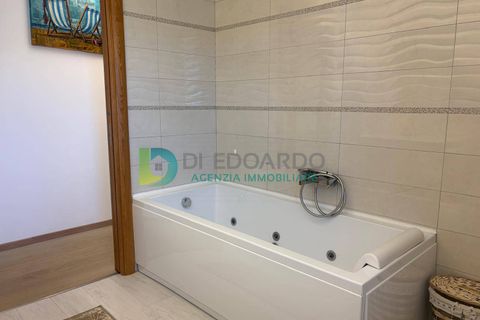 Villa a Colonnella, Teramo, Colonnella - € 700.000 | Ref: S158 - foto 33