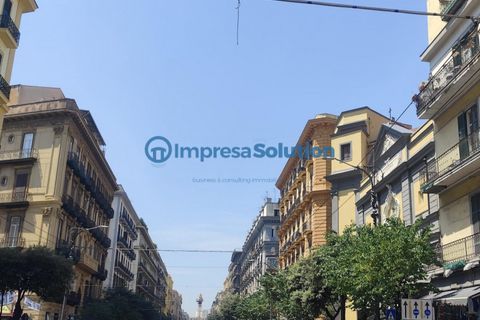 Erhvervsejendom i Naples, Naples, Naples - € 60.000 | Ref: stazione.c - foto 2