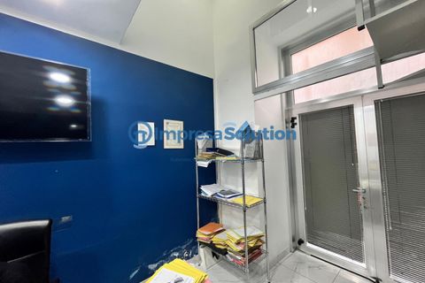 Erhvervsejendom i Naples, Naples, Naples - € 60.000 | Ref: stazione.c - foto 4