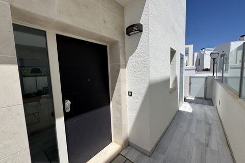 Villa a Cabo Roig, Alicante, Cabo Roig - € 635.000 | Ref: 729849 - foto 39