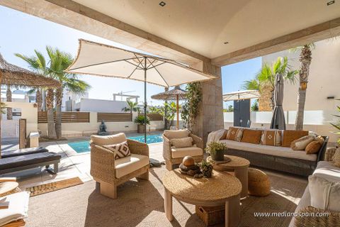 Villa a Benijofar, Alicante, Benijofar - € 699.000 | Ref: N-7452155 - foto 2