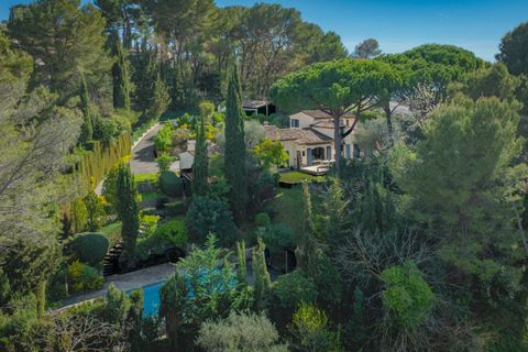 Villa i Mougins, Alpes-Maritimes, Mougins - € 2.200.000 | Ref: HH-16135468 - foto 1