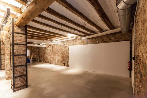 Erhvervsejendom i Barcelona, Barcelona - foto 1