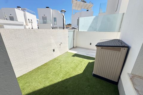 Villa a Cabo Roig, Alicante, Cabo Roig - € 635.000 | Ref: 3037D - foto 23
