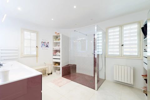 Villa a Le Rouret, Alpes-Maritimes, Le Rouret - € 2.040.000 | Ref: HH-16141135 - foto 15