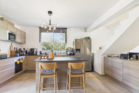 Villa a Le Rouret, Alpes-Maritimes, Le Rouret - € 1.280.000 | Ref: HH-16141103 - foto 9