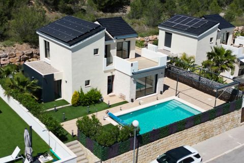 Villa i Polop, Alicante, Polop - € 575.000 | Ref: A000574 - foto 1
