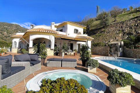 Villa i Arenas De Velez, Malaga, Arenas De Velez - € 699.999 | Ref: A4U2612 - foto 6