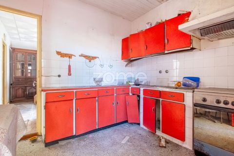 Villa a Pedroucos, Porto, Pedroucos - € 210.000 | Ref: ZMPT587552 - foto 11