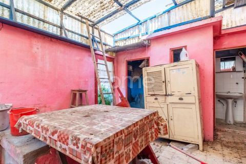 Villa a Pedroucos, Porto, Pedroucos - € 210.000 | Ref: ZMPT587552 - foto 17
