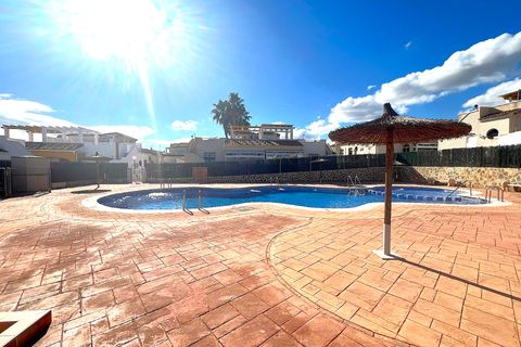 Villa en Punta Prima, Alicante, Punta Prima - € 209.950 | Ref: 23JJ01102 - photo 9