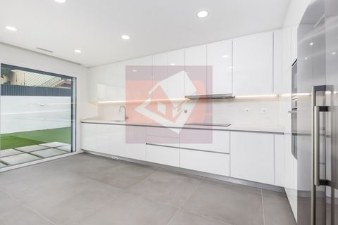 Villa i Odivelas, Lisbon, Odivelas - € 950 000 | Ref: HAB_562 (2) - foto 12