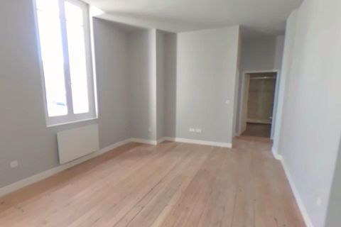 Wohnung in Saintes, Charente-Maritime, Saintes - € 561/Monat | Ref: 0066506 - Foto 2