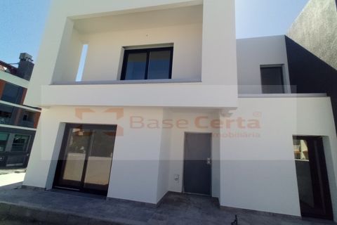 Villa i Corroios, Setubal, Corroios - € 765.000 | Ref: 69PM (2) - foto 1