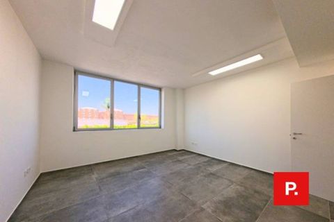 Erhvervsejendom i Caserta, Caserta, Caserta - € 3.000.000 | Ref: kA9424 - foto 8