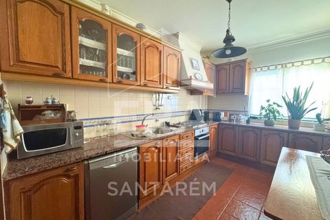 Villa i Almeirim, Santarem, Almeirim - € 350.000 | Ref: 12243 - foto 1