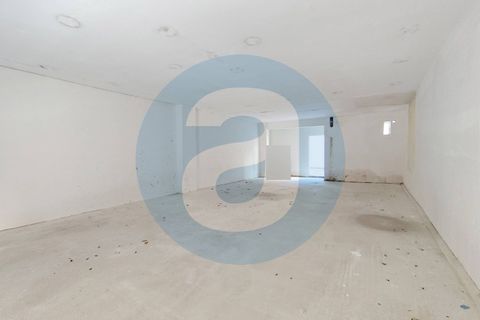 Erhvervsejendom i Bari, Bari, Bari - € 180.000 | Ref: Locale_commerciale_Via_Marchese_di_Montrone - foto 1