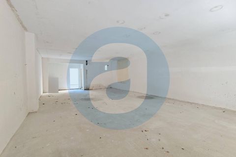 Erhvervsejendom i Bari, Bari, Bari - € 180.000 | Ref: Locale_commerciale_Via_Marchese_di_Montrone - foto 2