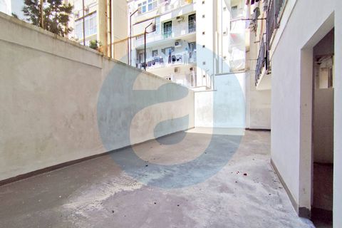 Erhvervsejendom i Bari, Bari, Bari - € 180.000 | Ref: Locale_commerciale_Via_Marchese_di_Montrone - foto 4