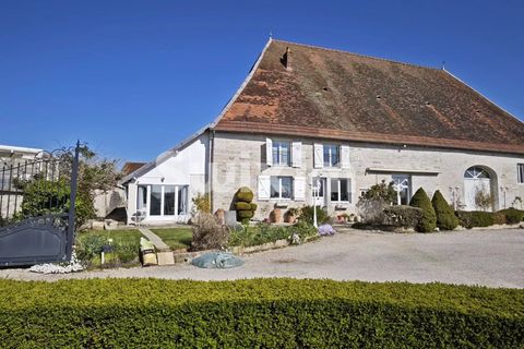 Villa - Dole, Jura, Dole - € 649 000 | Réf : 19320FB - photo 2