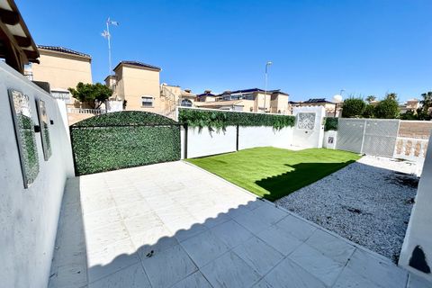 Byhus i Punta Prima, Alicante, Punta Prima - € 209.999 | Ref: 776033 - foto 24
