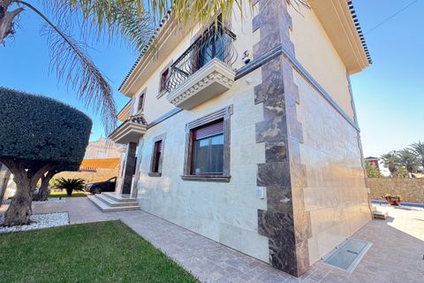 Villa a Cabo Roig, Alicante, Cabo Roig - € 1.700.000 | Ref: R-61632 - foto 6