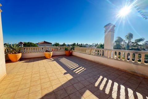 Villa a Cabo Roig, Alicante, Cabo Roig - € 1.700.000 | Ref: R-61632 - foto 28