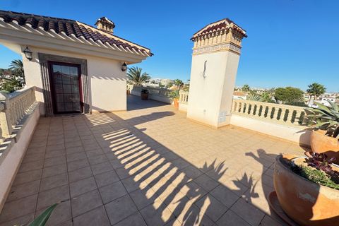 Villa a Cabo Roig, Alicante, Cabo Roig - € 1.700.000 | Ref: R-61632 - foto 38