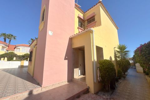 Villa en Cabo Roig, Alicante, Cabo Roig - € 344.950 | Ref: V-18829 - photo 38